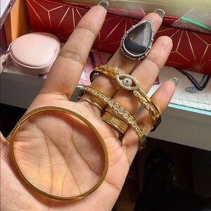 Elegant Gold and Black Jewelry Set